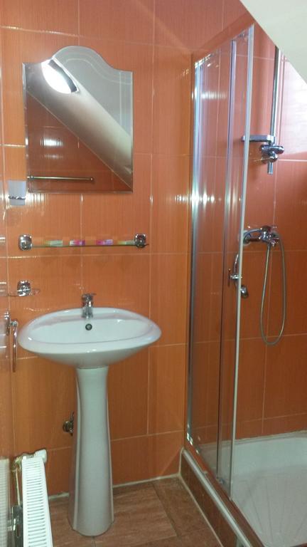 Casa Frasin Ξενοδοχείο Buşteni Δωμάτιο φωτογραφία